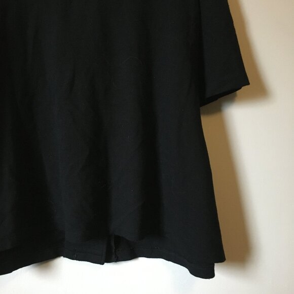 Black Rayon Blend Short Sleeve Semi Cropped Button Up Top - Picture 9 of 16